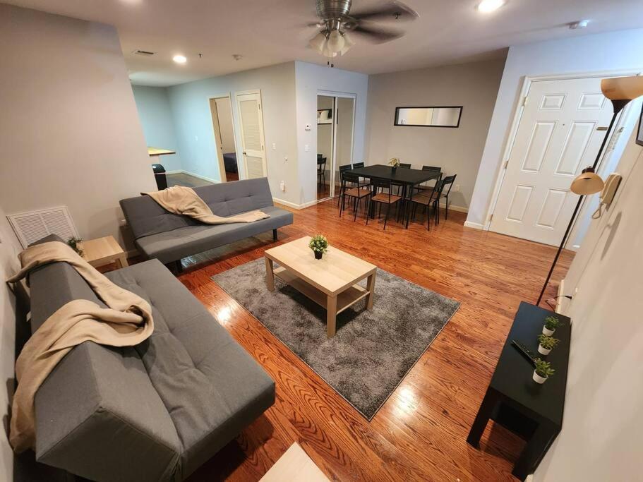 Luxury 2 Bed Apt, Mins To Nyc! Union City Εξωτερικό φωτογραφία